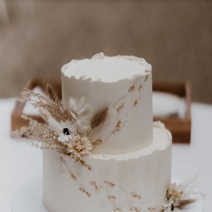 marble creme weddingcake